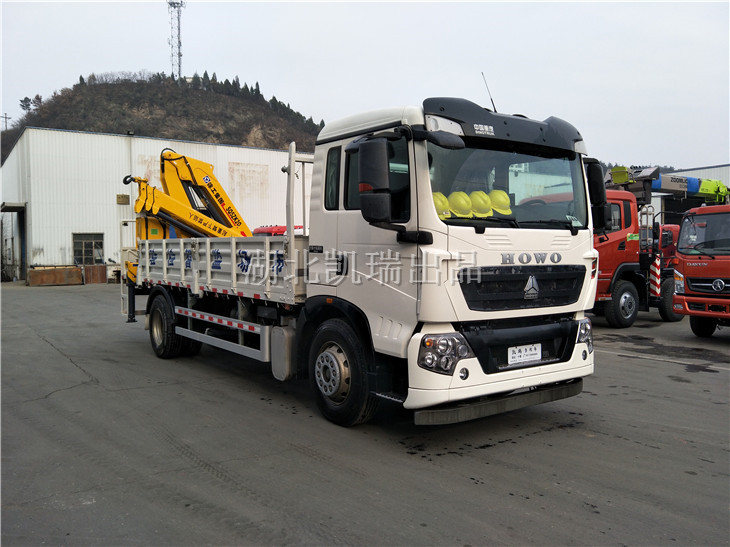 明光計量所計量檢衡車(右前) 明光計量所計量檢衡車(右前)